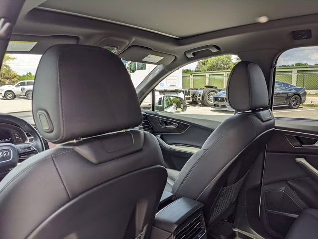 2023 Glacier White Audi Q7 55 Premium Plus AWD SUV