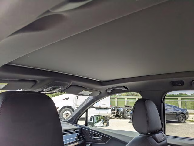 2023 Glacier White Audi Q7 55 Premium Plus AWD SUV