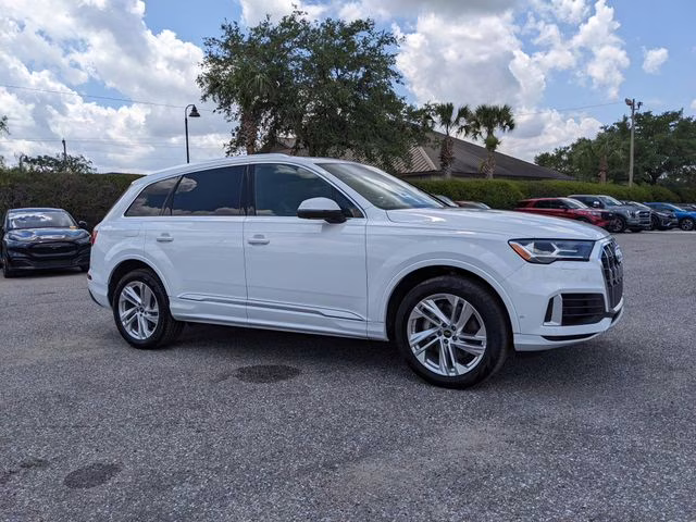 2023 Glacier White Audi Q7 55 Premium Plus AWD SUV