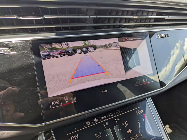 2023 Glacier White Audi Q7 55 Premium Plus AWD SUV