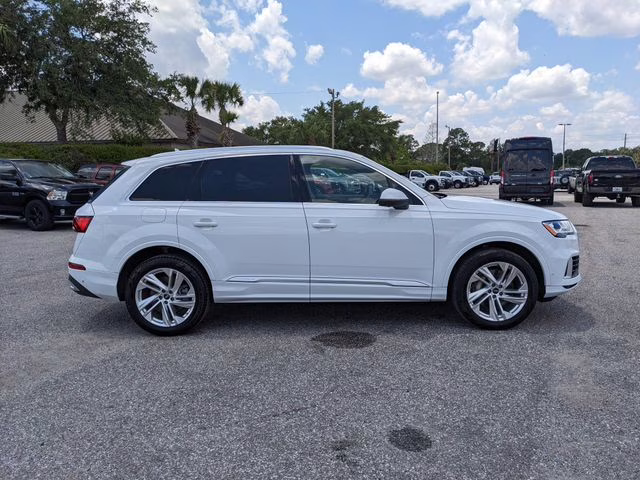 2023 Glacier White Audi Q7 55 Premium Plus AWD SUV