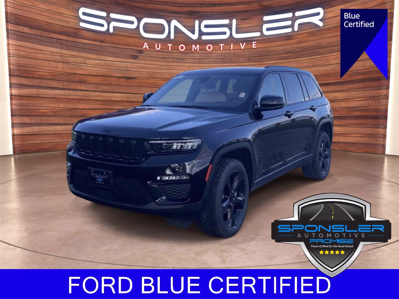 2023 Diamond Black Crystal Pearlcoat Jeep Grand Cherokee Limited 4X4 SUV
