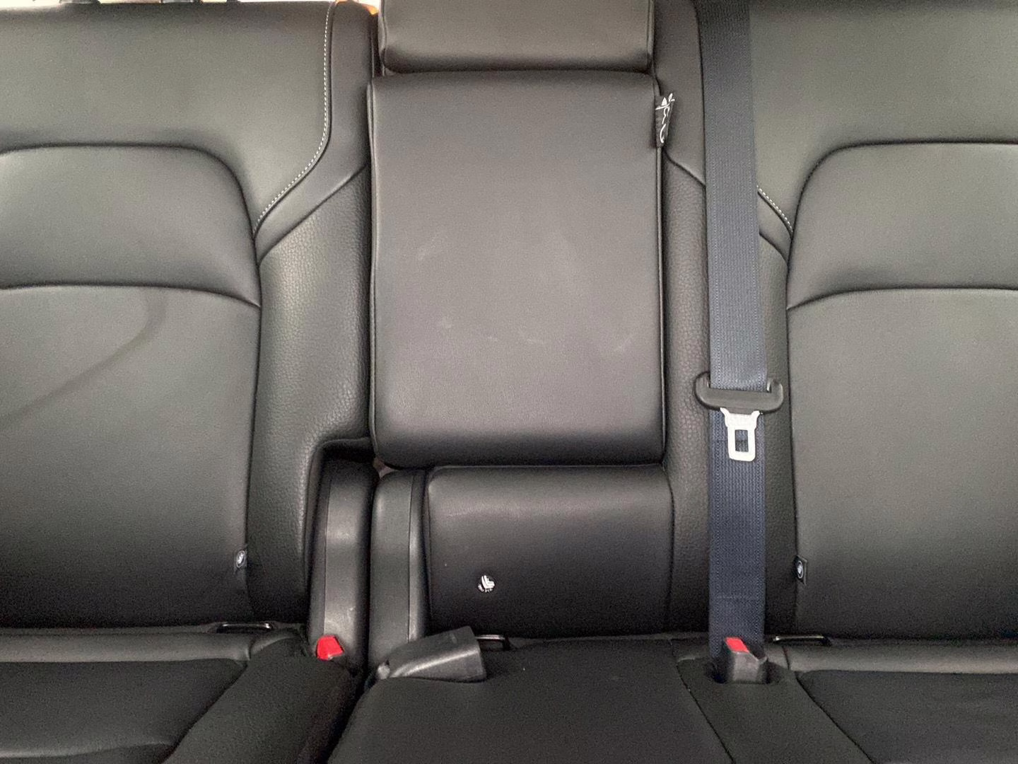 2025 Gun Metallic Nissan Pathfinder SL 4X4 SUV