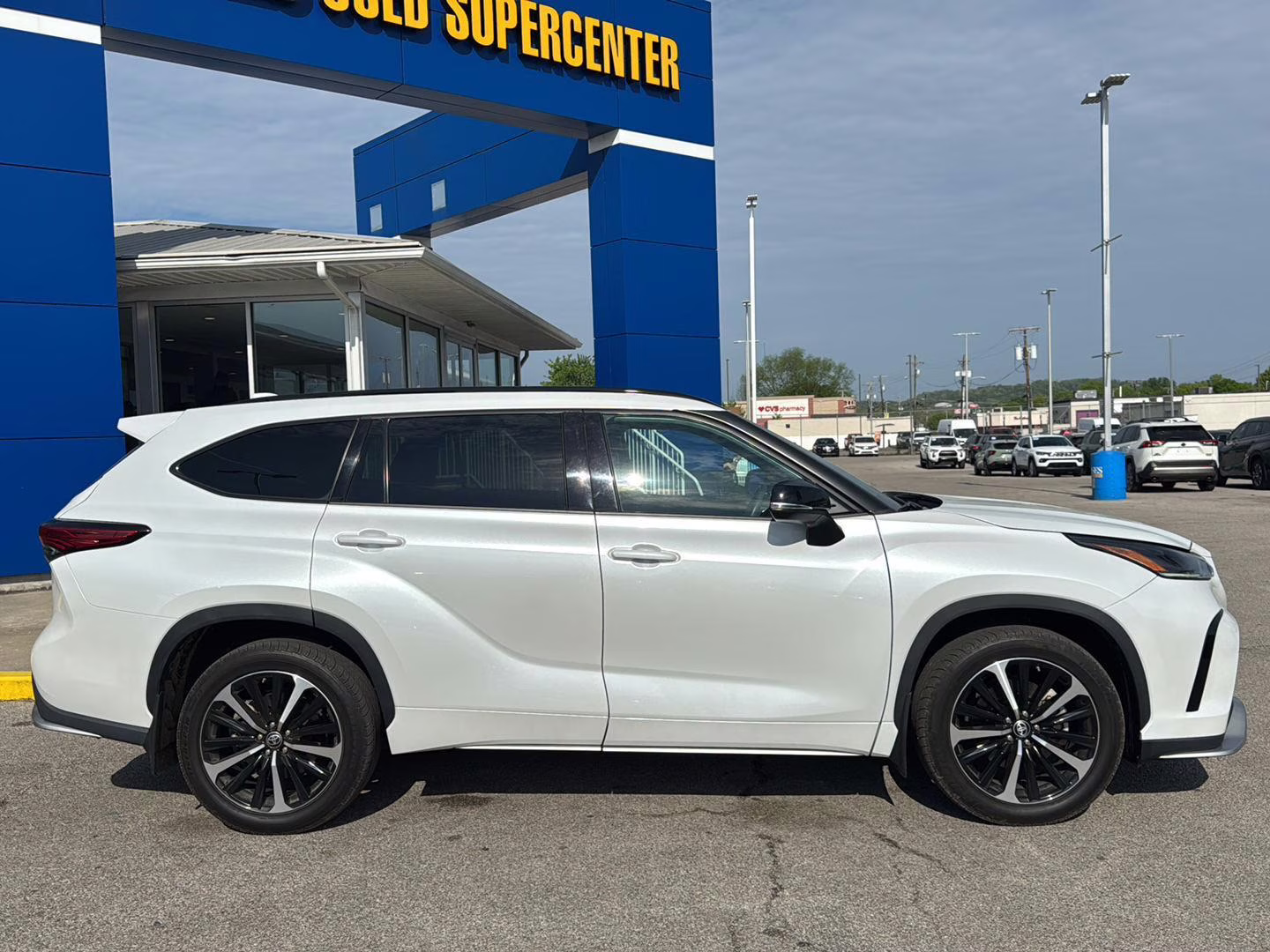 2022 Wind Chill Pearl Toyota Highlander XSE AWD SUV