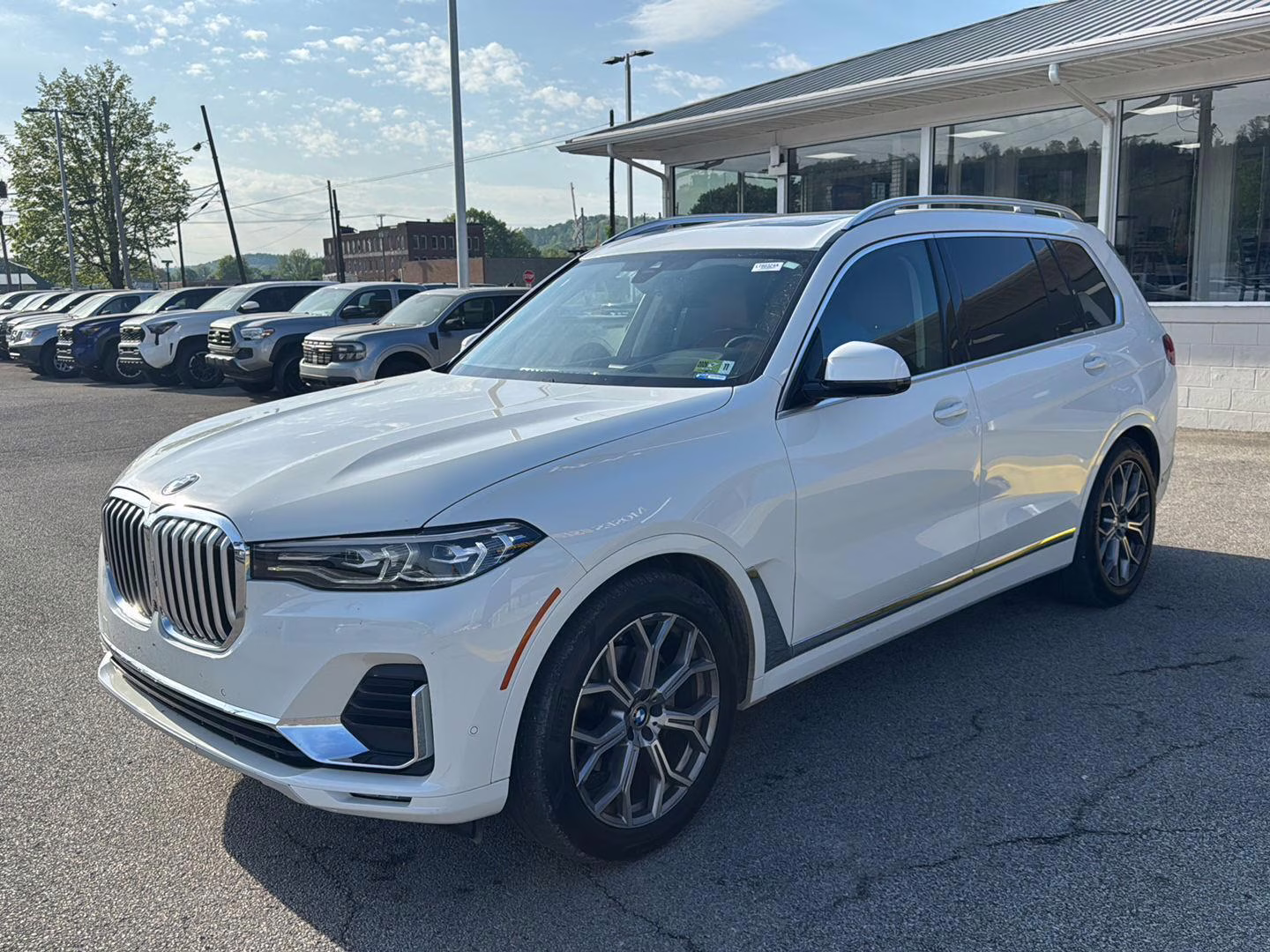 2022 Alpine White BMW X7 xDrive40i AWD Sports Activity Vehicle