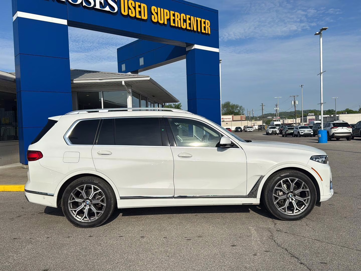 2022 Alpine White BMW X7 xDrive40i AWD Sports Activity Vehicle