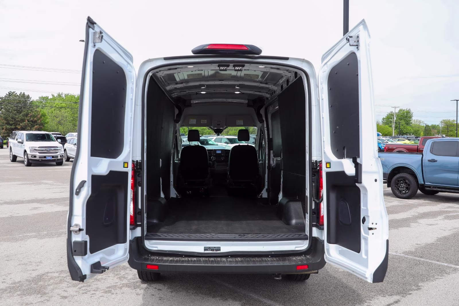 2025 Oxford White Ford Transit 250 RWD Van