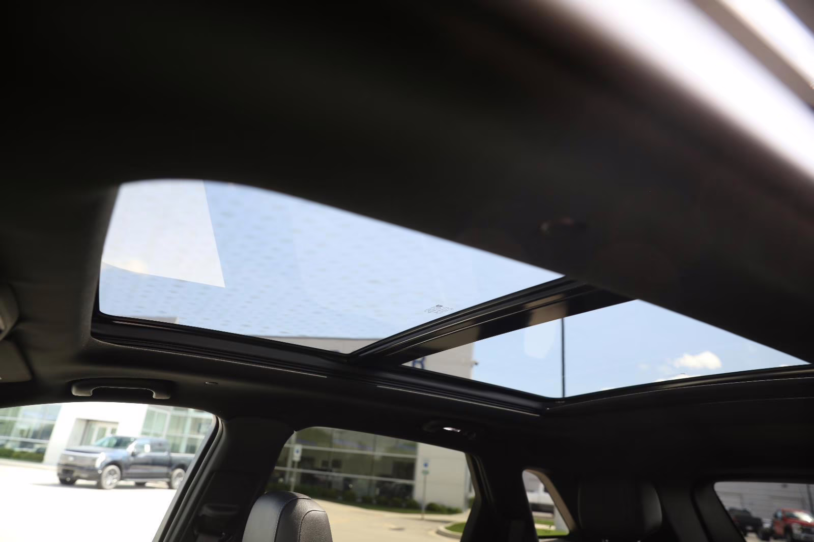 2021 Stellar Black Metallic Cadillac XT5 AWD Premium Luxury AWD SUV