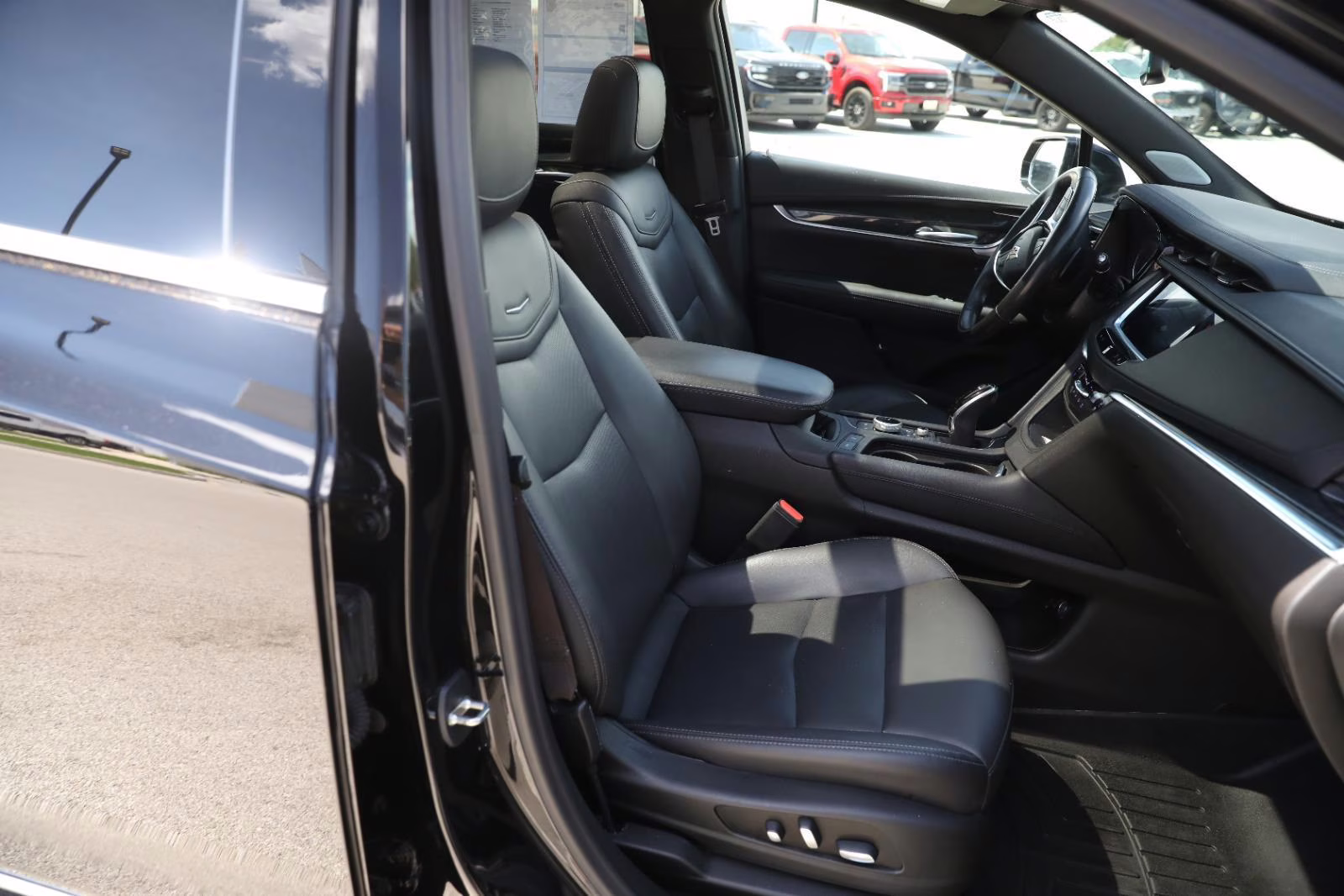 2021 Stellar Black Metallic Cadillac XT5 AWD Premium Luxury AWD SUV