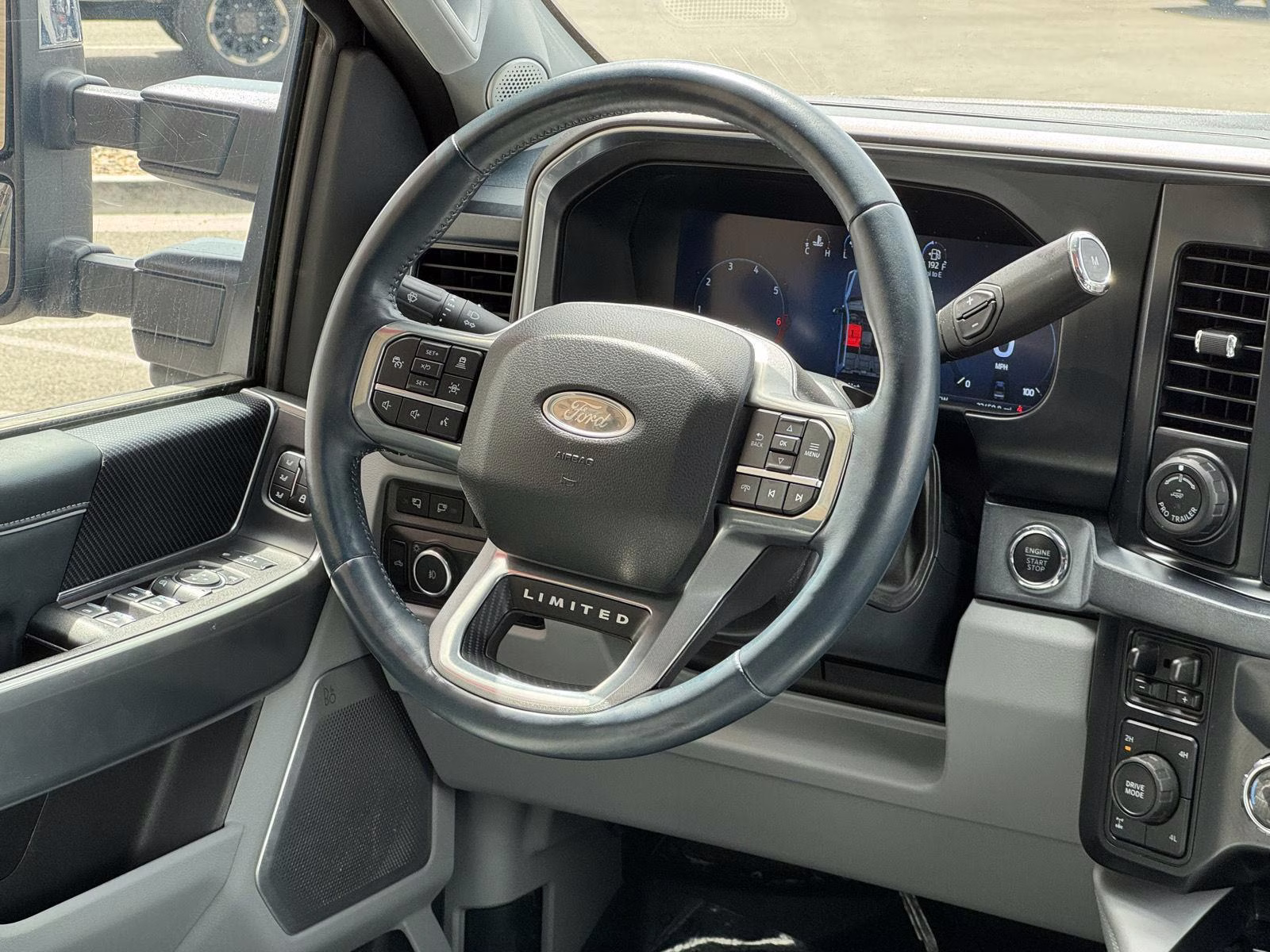 2024 Agate Black Ford Super Duty F-350 SRW Limited 4X4 Truck