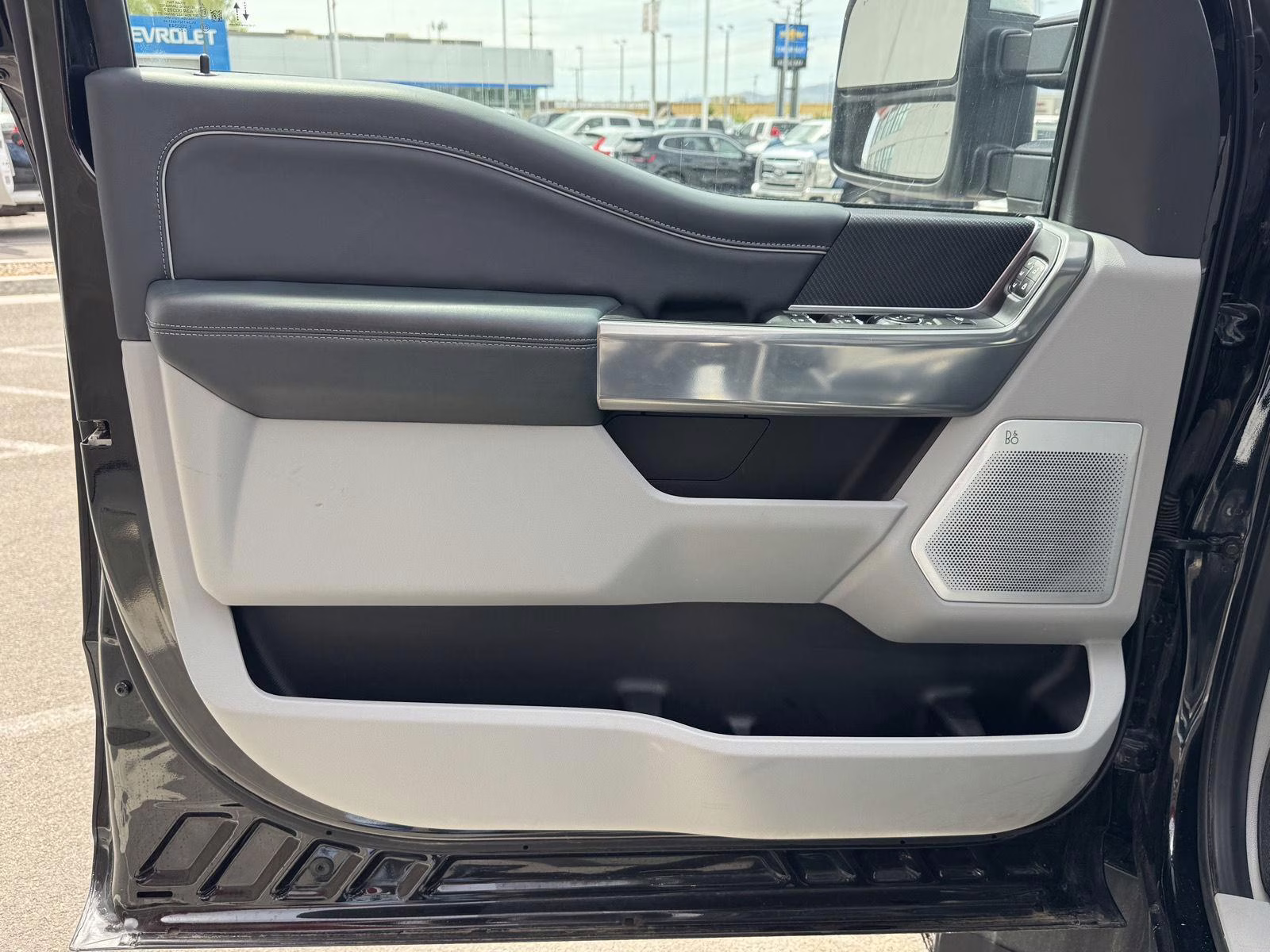 2024 Agate Black Ford Super Duty F-350 SRW Limited 4X4 Truck