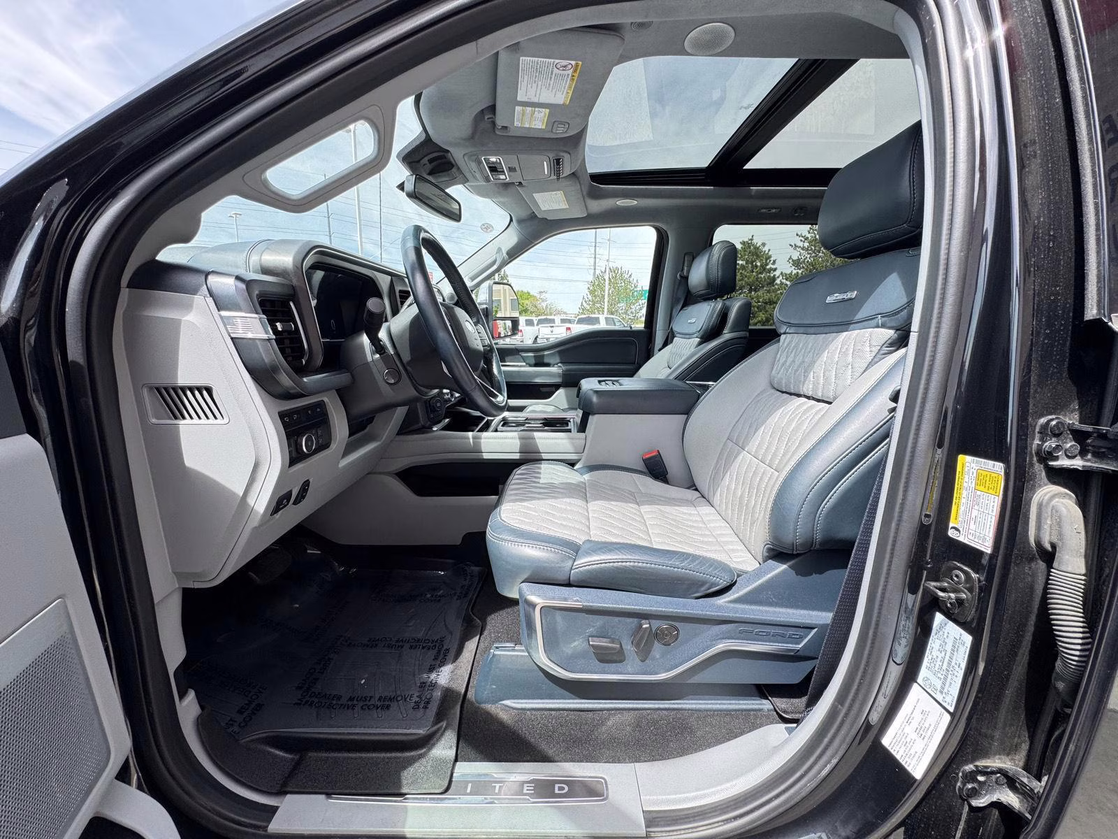 2024 Agate Black Ford Super Duty F-350 SRW Limited 4X4 Truck