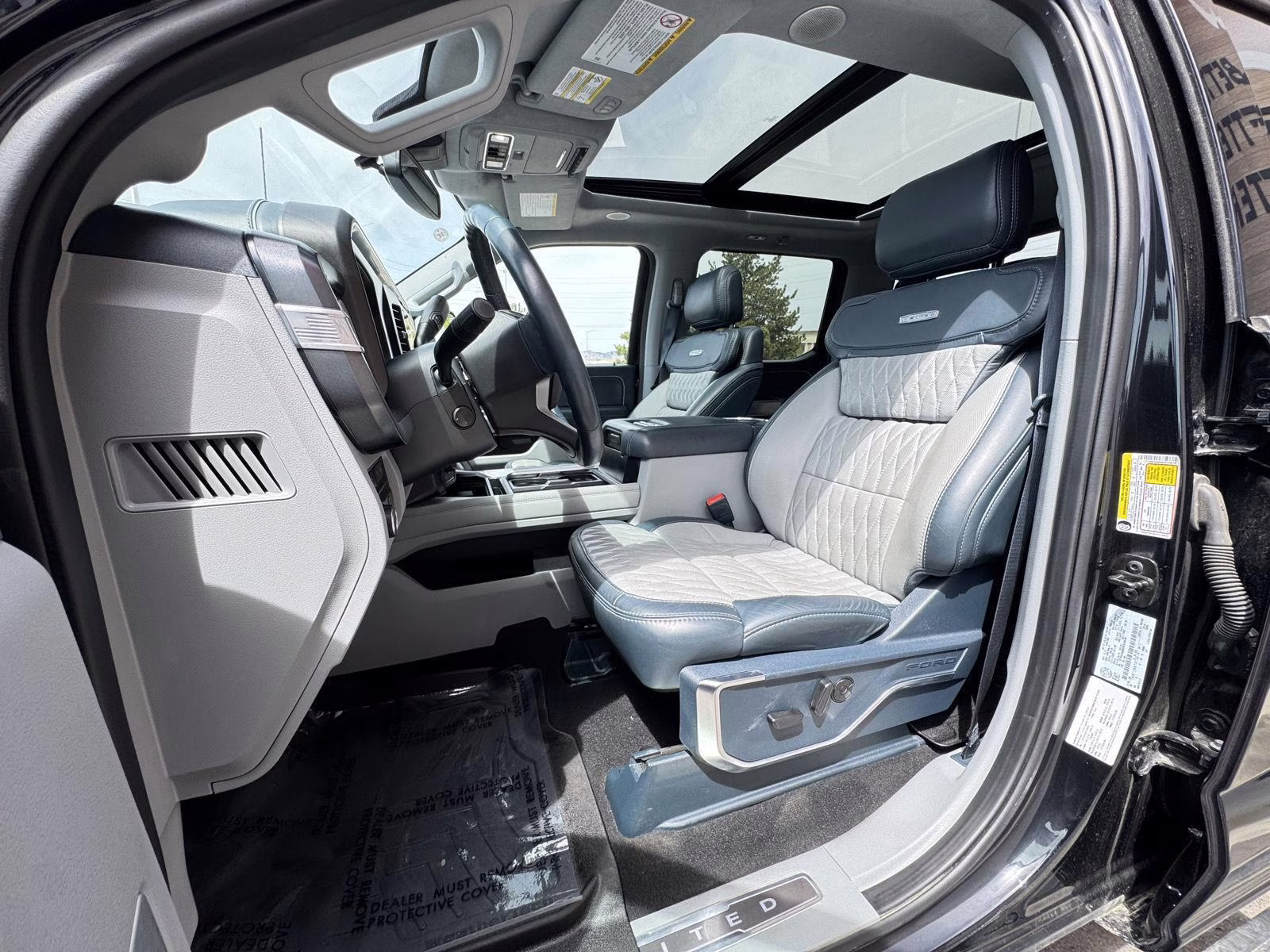 2024 Agate Black Ford Super Duty F-350 SRW Limited 4X4 Truck