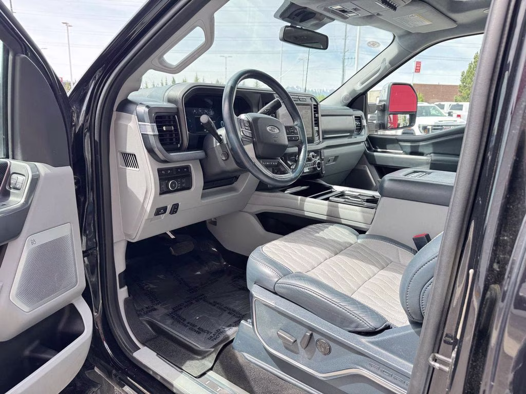 2024 Black Ford Super Duty F-350 SRW Limited 4X4 Truck