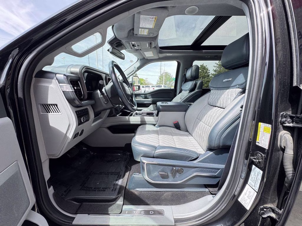 2024 Black Ford Super Duty F-350 SRW Limited 4X4 Truck