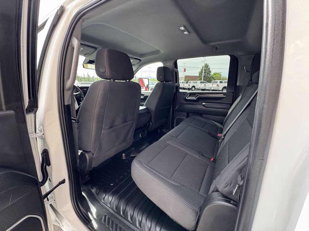2024 White GMC Sierra 3500HD SLE 4X4 Truck