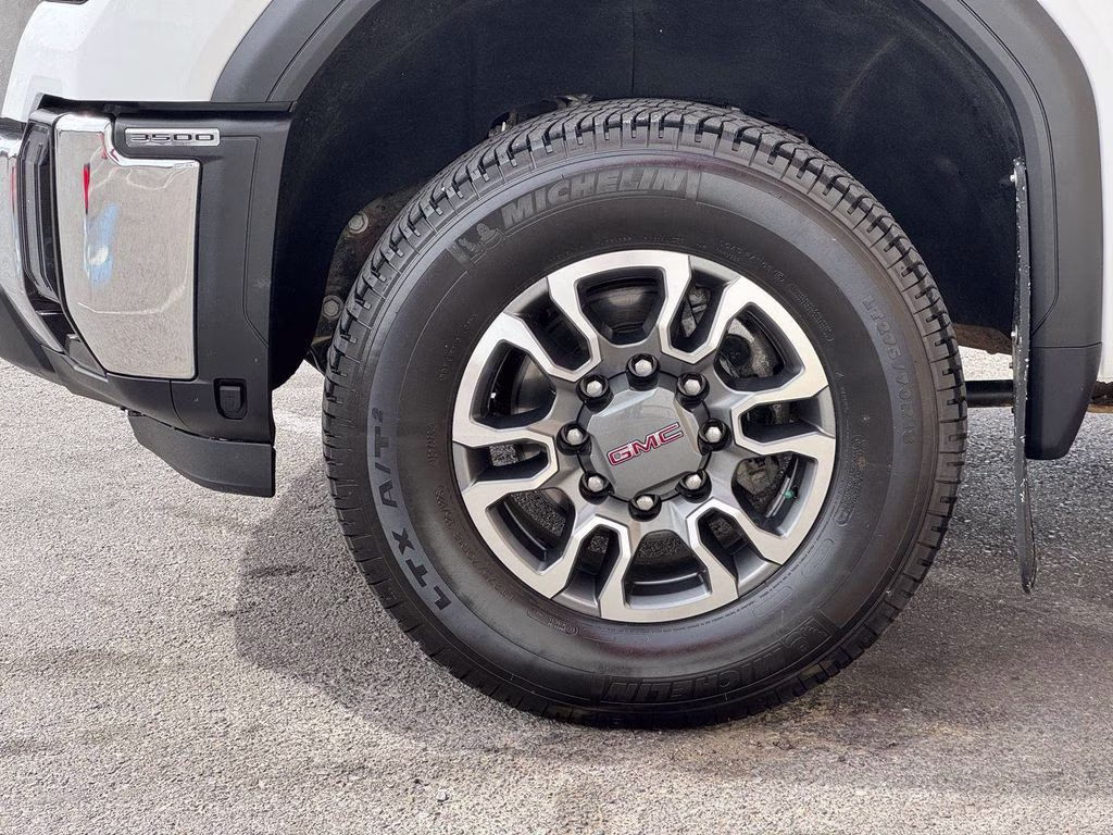 2024 White GMC Sierra 3500HD SLE 4X4 Truck