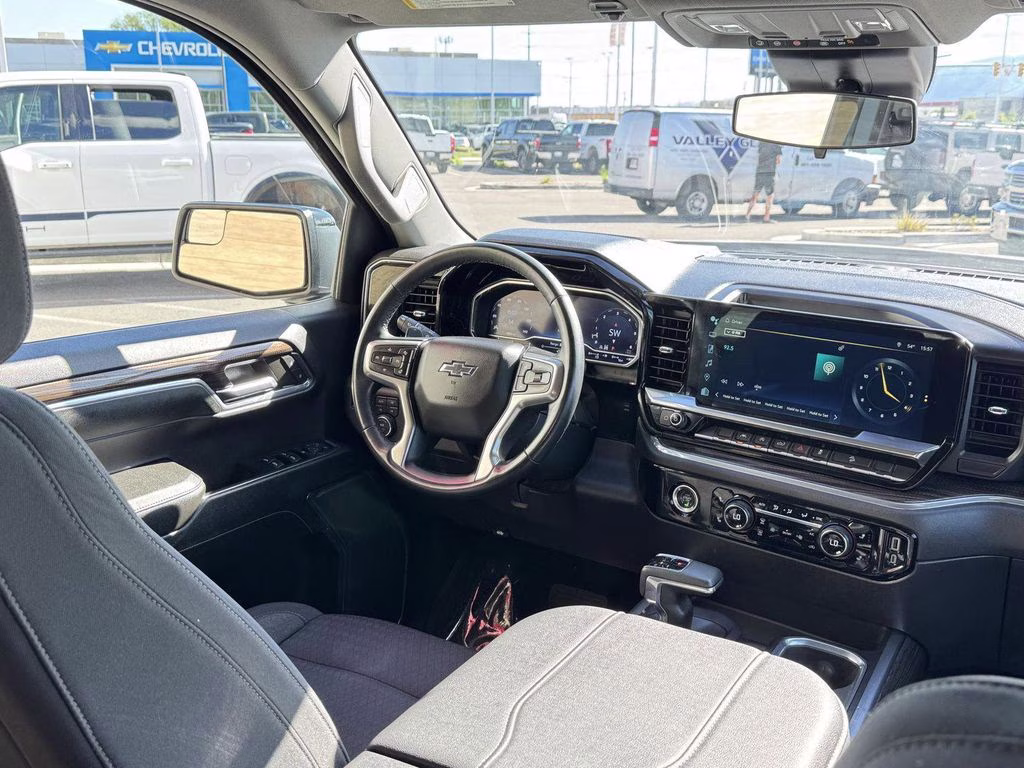 2023 White Chevrolet Silverado 1500 RST 4X4 Truck