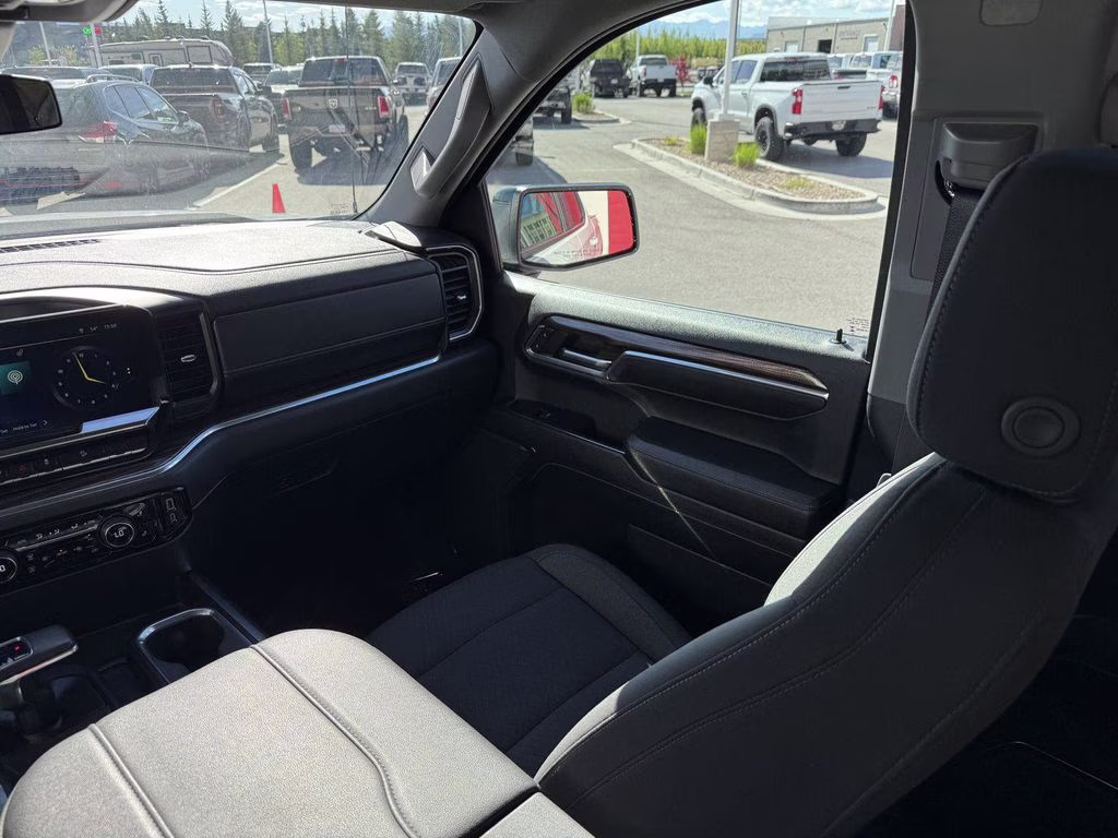 2023 White Chevrolet Silverado 1500 RST 4X4 Truck