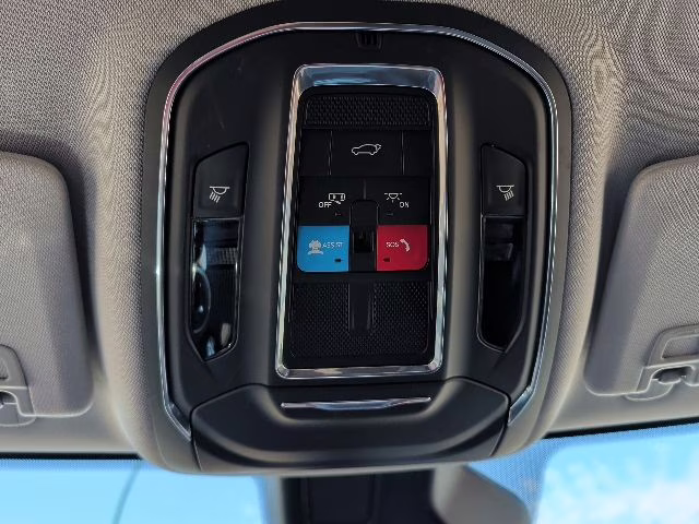 2023 Diamond Black Crystal Pearlcoat Jeep Grand Cherokee L Limited 4X4 SUV