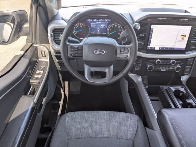2023 Oxford White Ford F-150 XLT 4X4 Truck