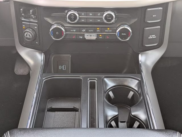 2023 Oxford White Ford F-150 XLT 4X4 Truck