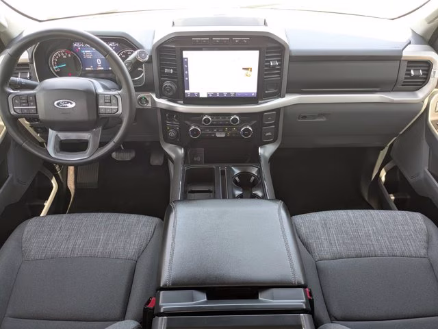 2023 Oxford White Ford F-150 XLT 4X4 Truck