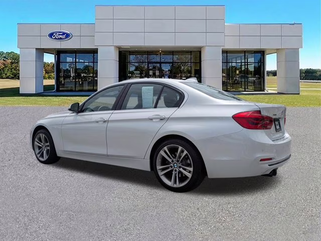 2017 White Metallic BMW 3 Series 330i xDrive AWD Sedan