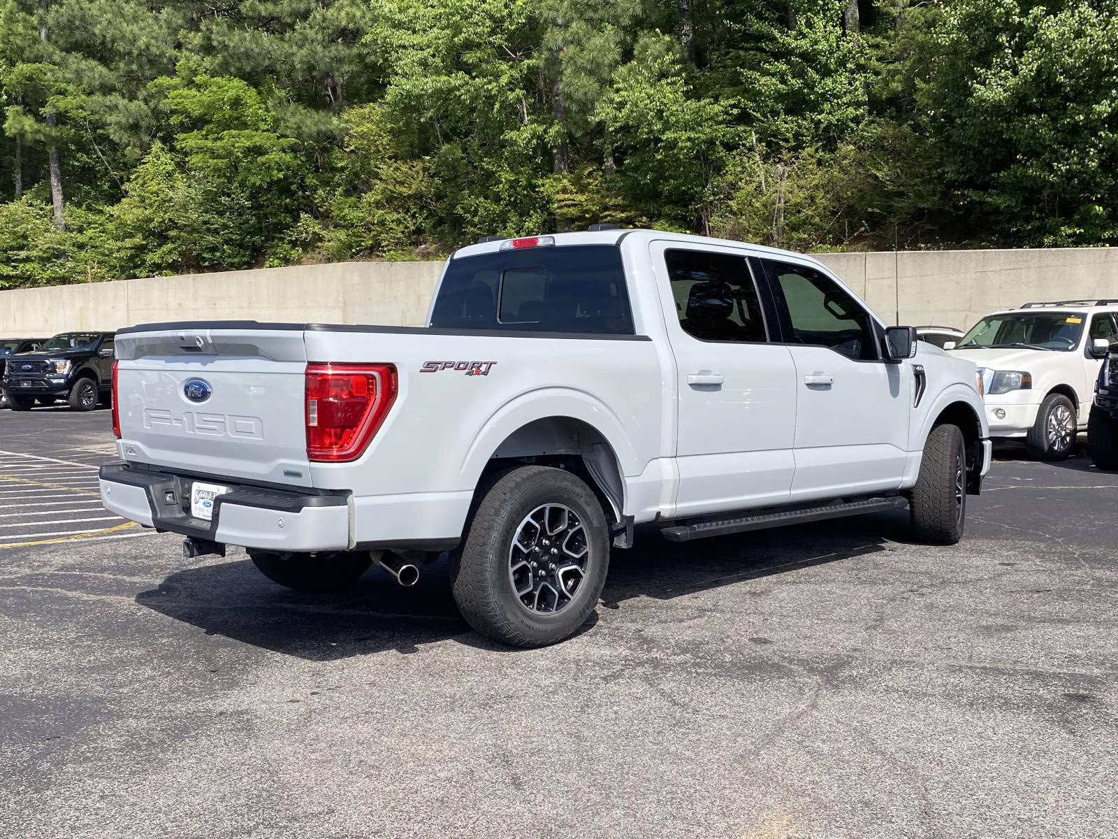 2023 Avalanche Ford F-150 XLT 4X4 Truck