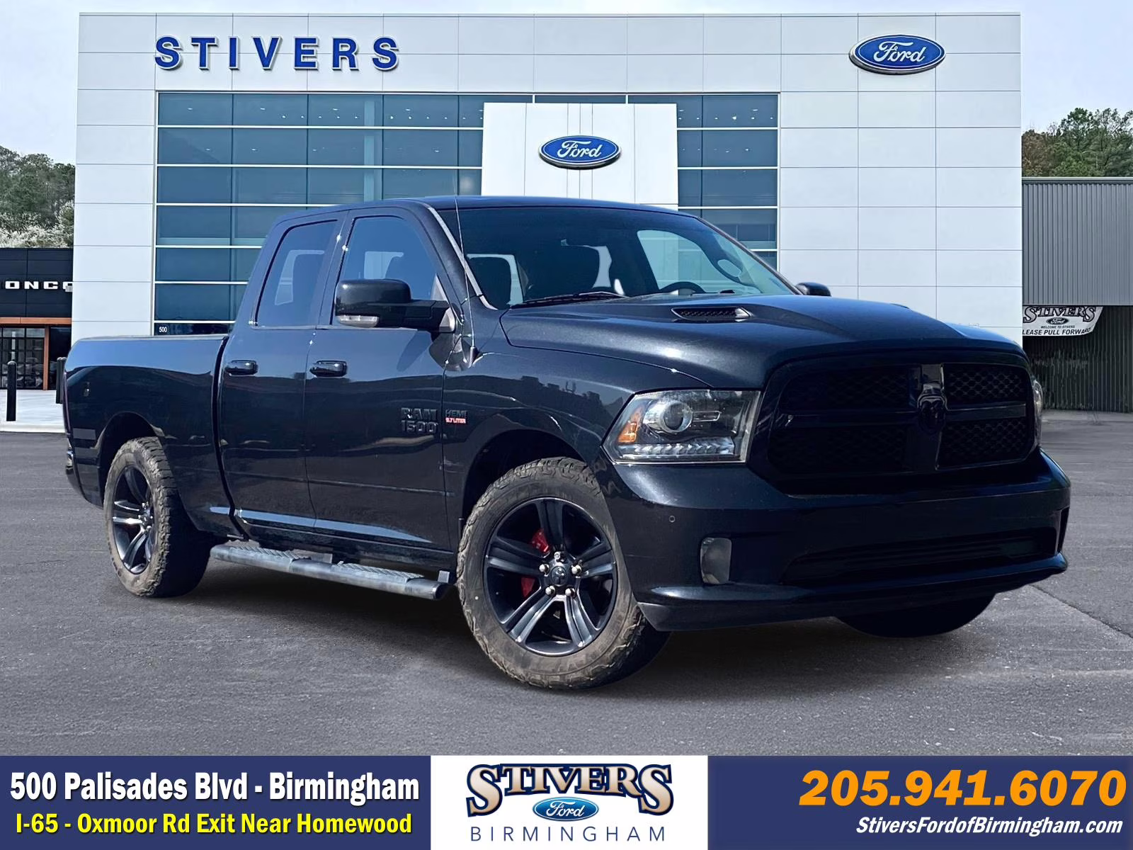 2017 Brilliant Black Crystal Pearlcoat Ram 1500 Night RWD Truck