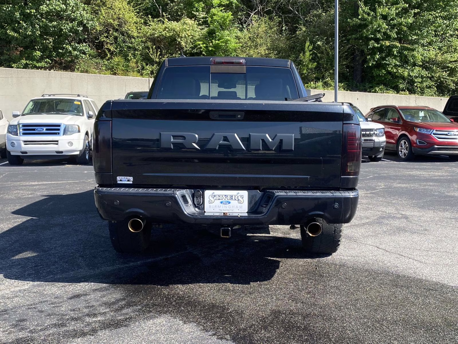 2017 Brilliant Black Crystal Pearlcoat Ram 1500 Night RWD Truck