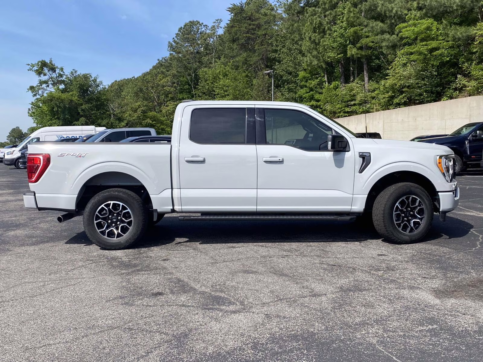 2023 Avalanche Ford F-150 XLT 4X4 Truck