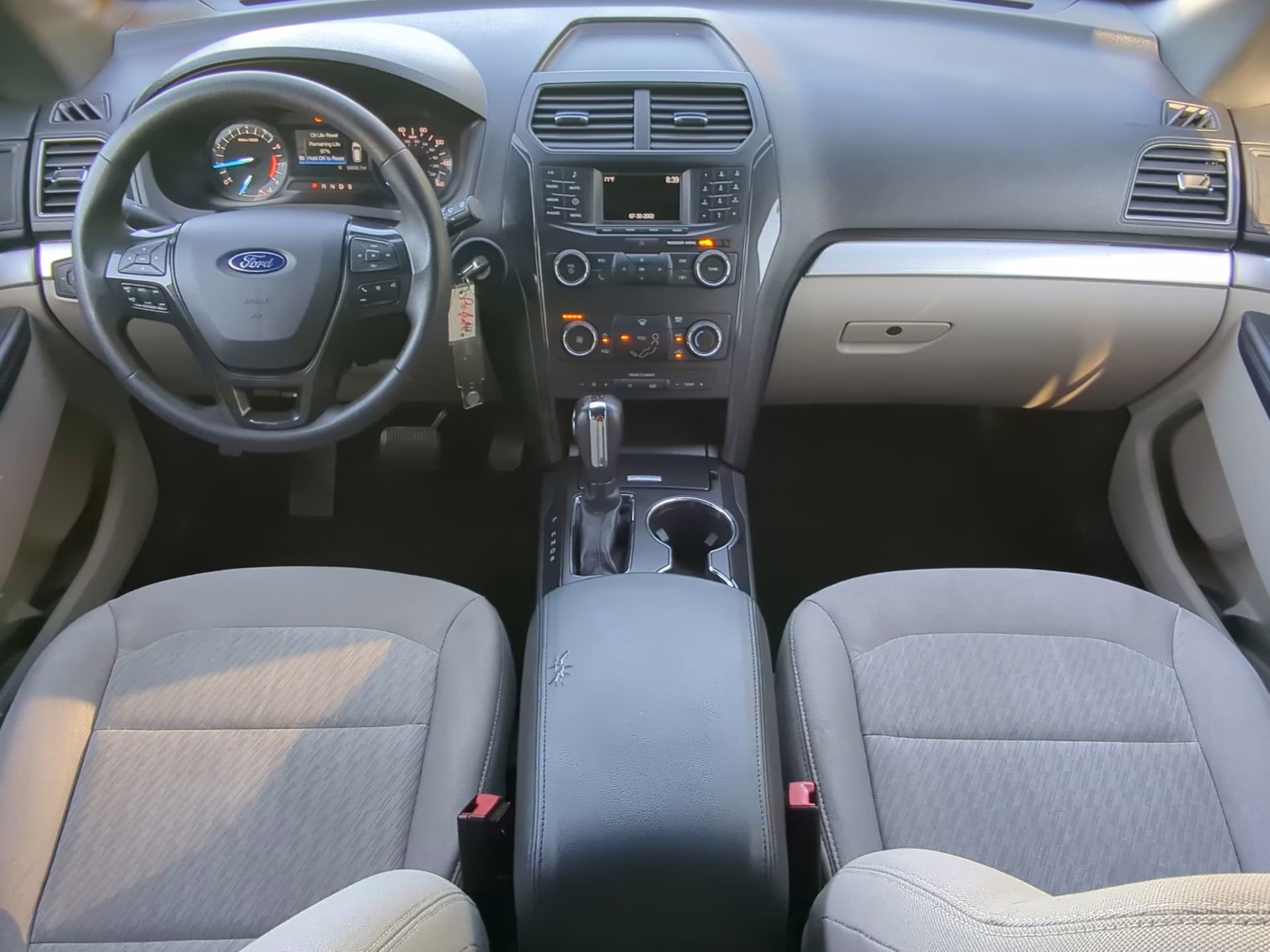 2018 Ingot Silver Metallic Ford Explorer FWD SUV