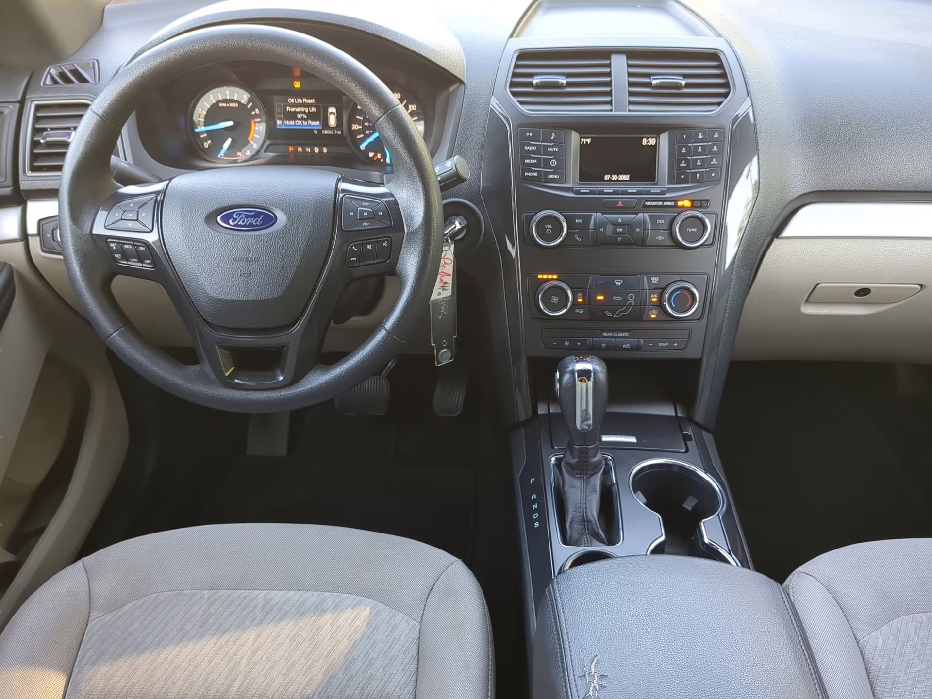 2018 Ingot Silver Metallic Ford Explorer FWD SUV