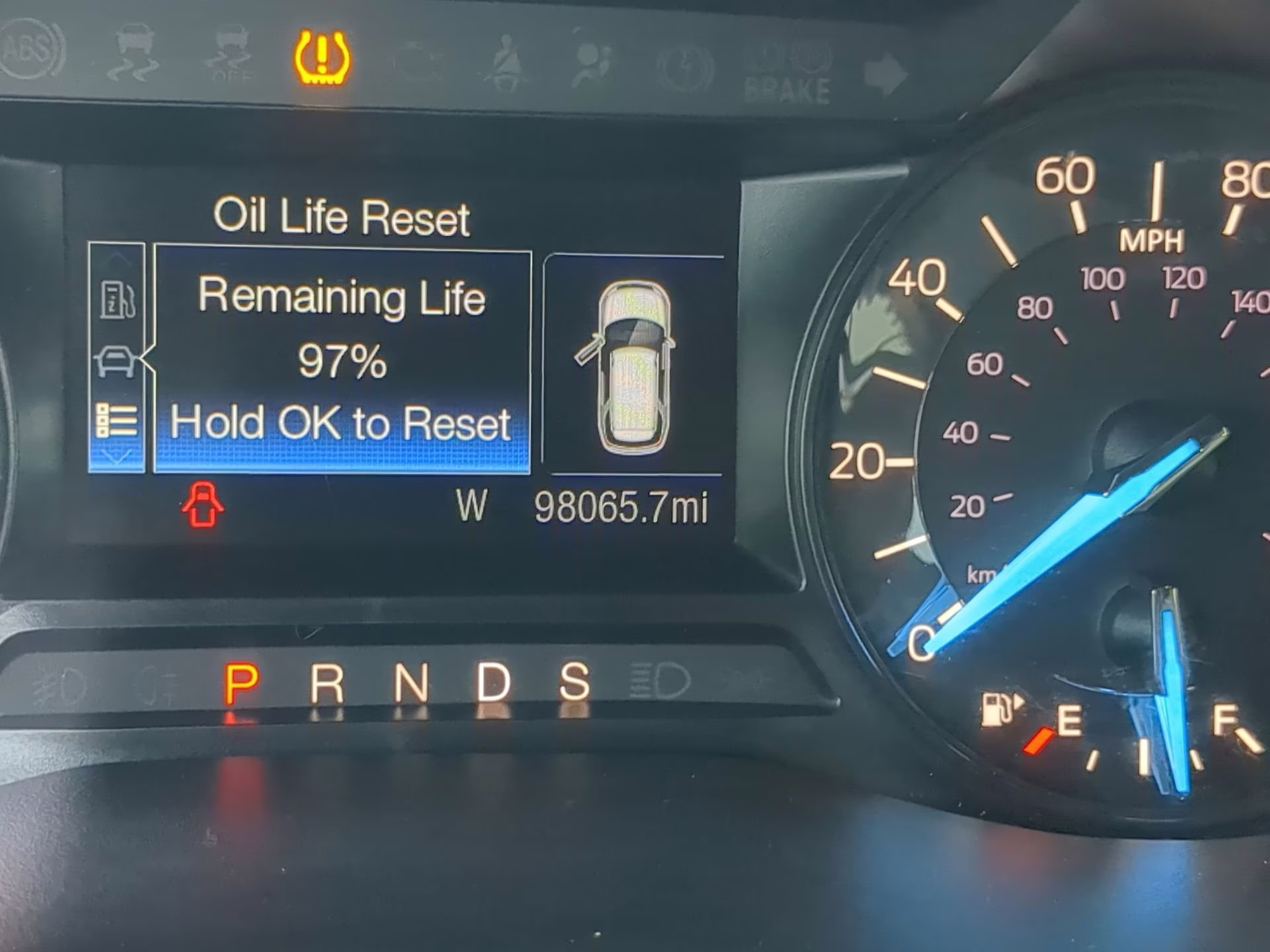 2018 Ingot Silver Metallic Ford Explorer FWD SUV