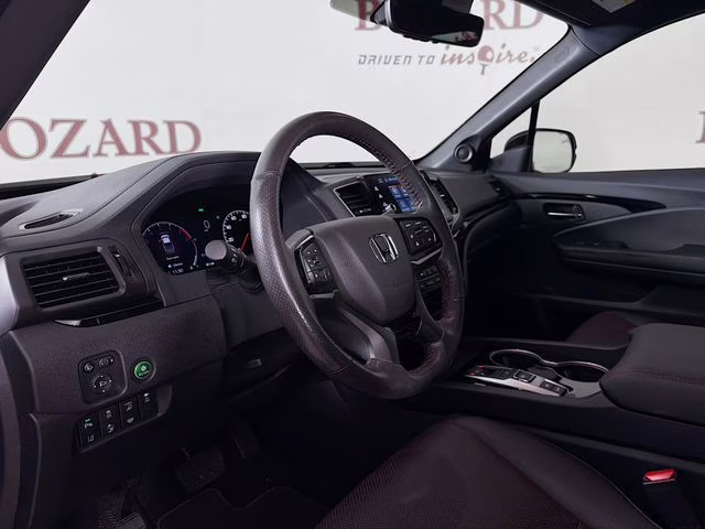 2025 Crystal Black Pearl Honda Ridgeline Black Edition AWD Truck