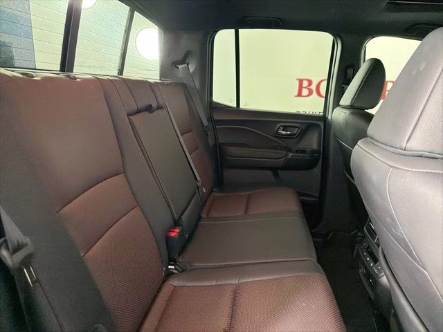 2025 Crystal Black Pearl Honda Ridgeline Black Edition AWD Truck