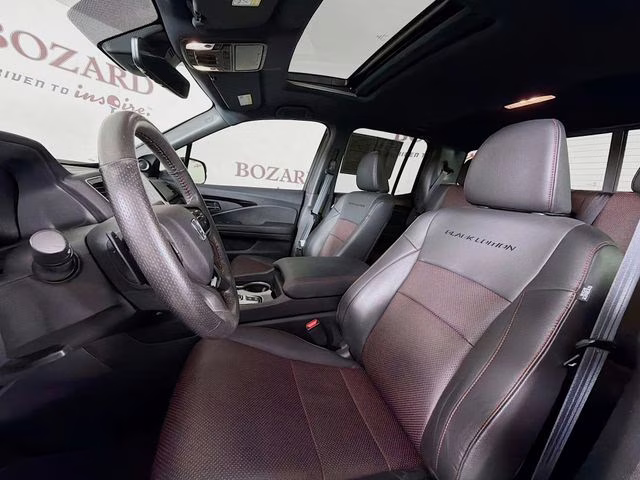 2025 Crystal Black Pearl Honda Ridgeline Black Edition AWD Truck