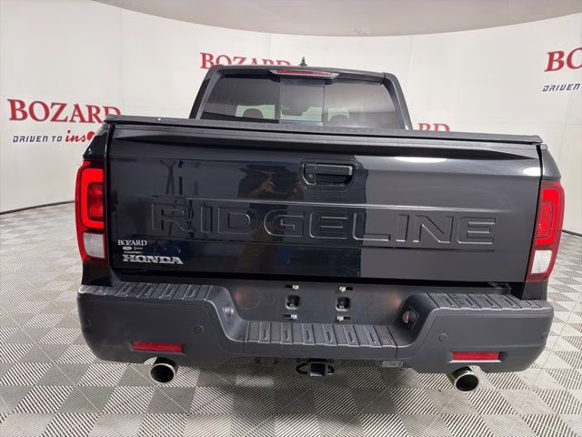2025 Crystal Black Pearl Honda Ridgeline Black Edition AWD Truck