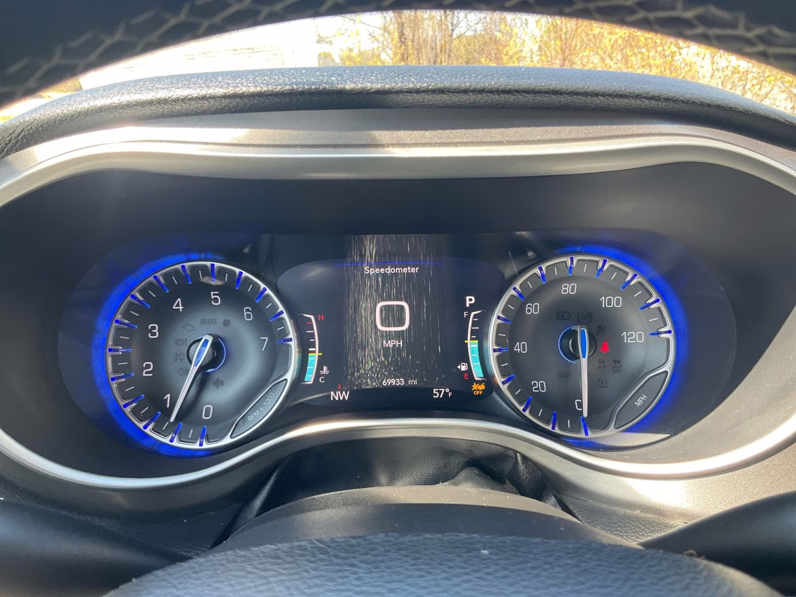 2022 Bright White Clearcoat Chrysler Pacifica Touring L FWD Van