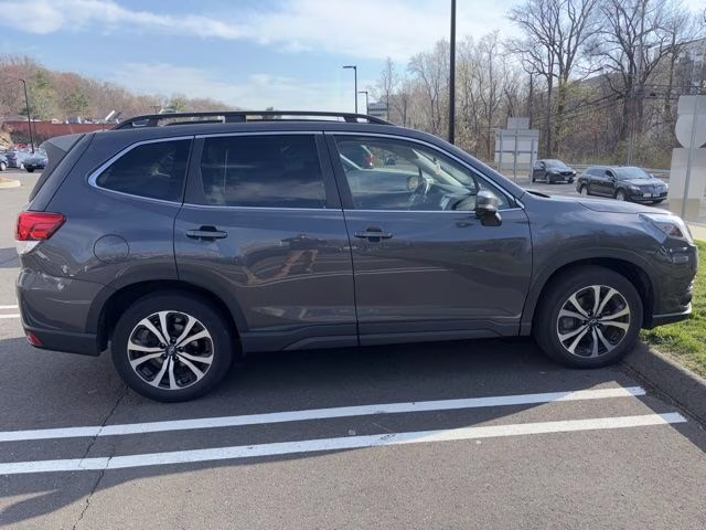 2023 Magnetite Gray Metallic Subaru Forester Limited AWD SUV