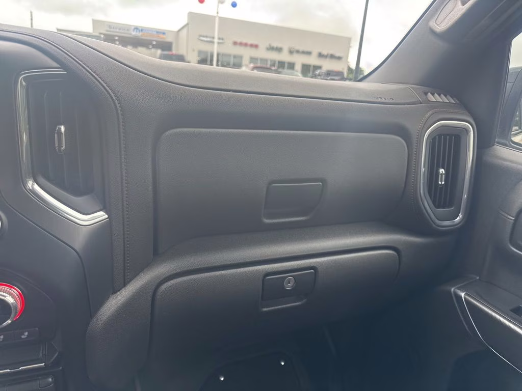 2021 Summit White GMC Sierra AT4 4X4 Truck