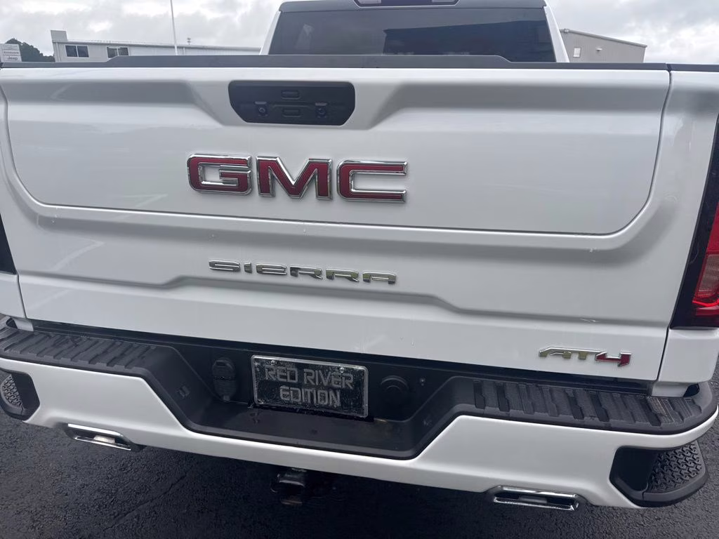 2021 Summit White GMC Sierra AT4 4X4 Truck