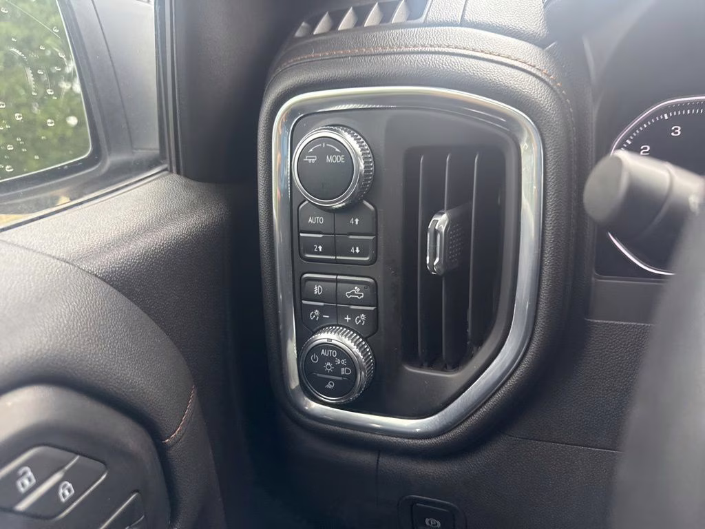 2021 Summit White GMC Sierra AT4 4X4 Truck