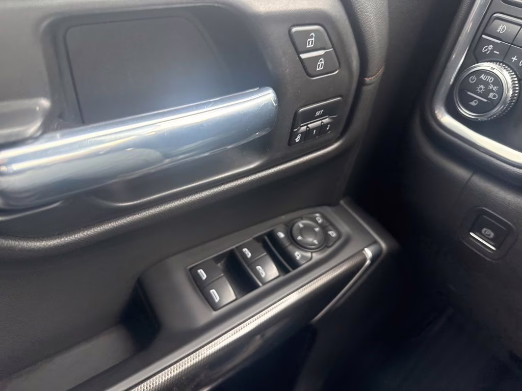 2021 Summit White GMC Sierra AT4 4X4 Truck