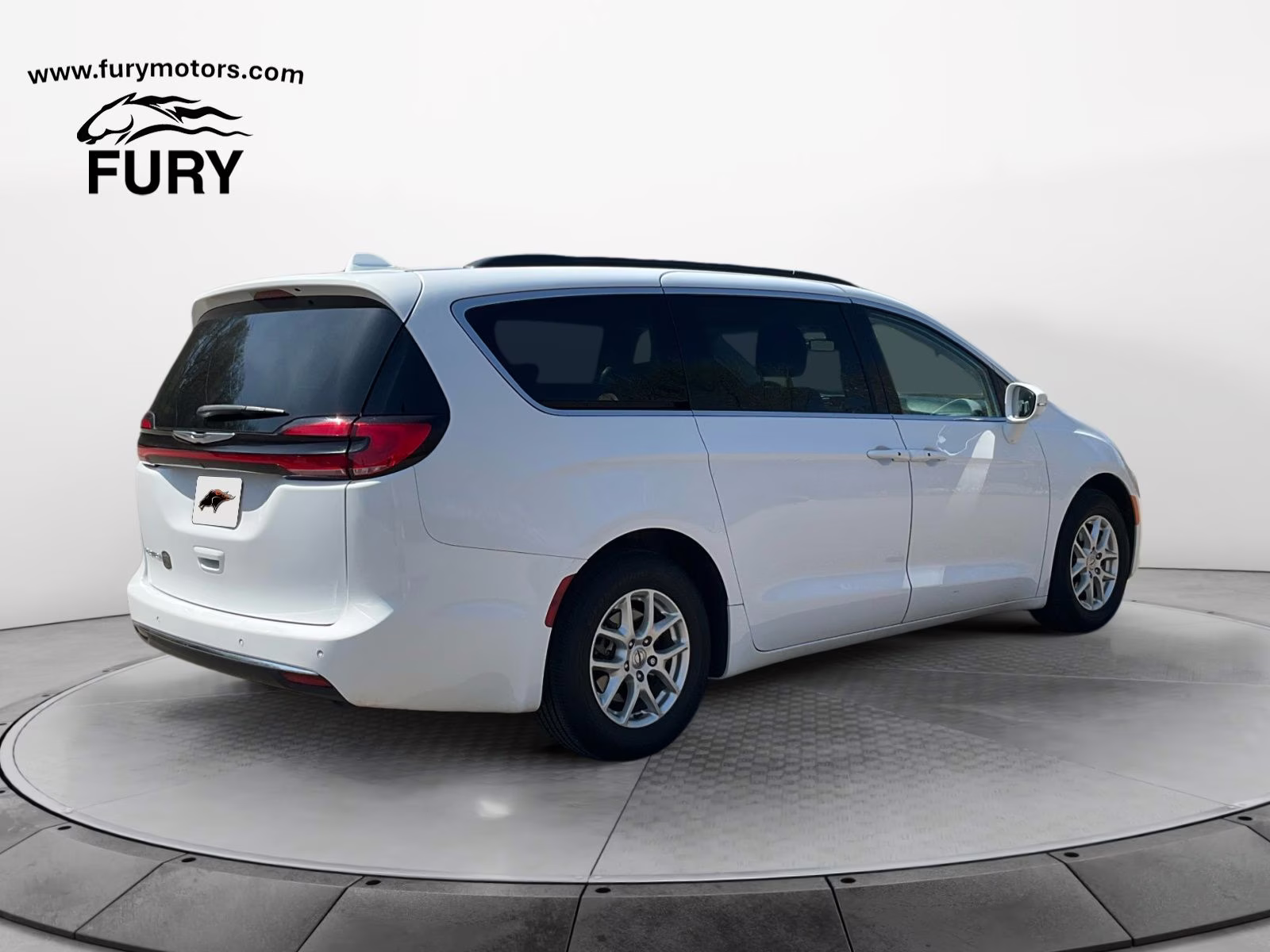 2022 Bright White Clearcoat Chrysler Pacifica Touring L FWD Van