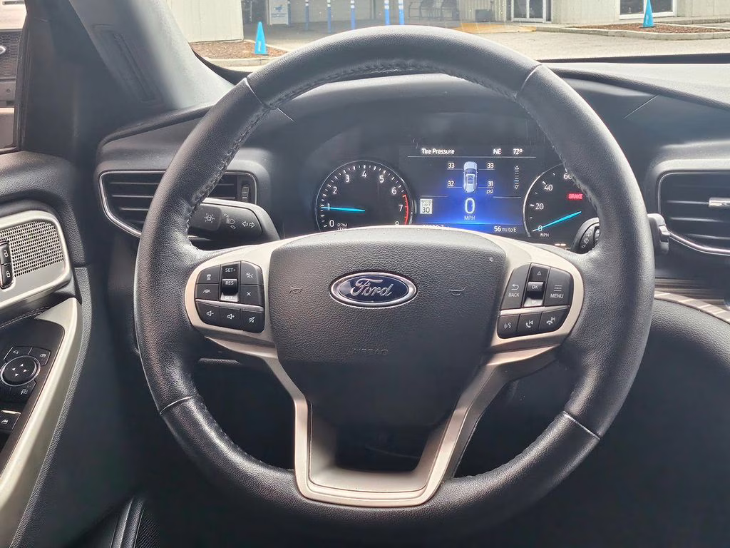 2022 Gray Metallic Ford Explorer Limited 4X4 SUV