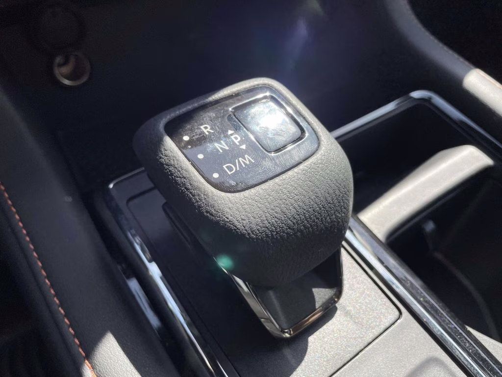 2024 Pearl White Tricoat/Super Black Nissan Pathfinder Rock Creek 4X4 SUV