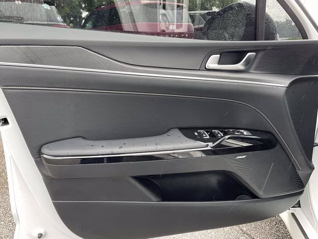 2025 Snow White Pearl Kia K5 GT-Line FWD Sedan