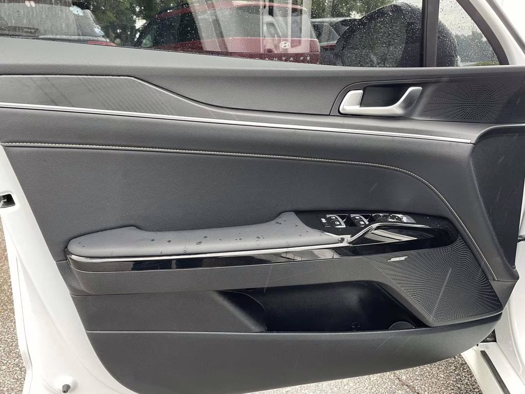 2025 Snow White Pearl Kia K5 GT-Line FWD Sedan